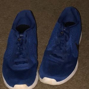 Nike Revolution 3 size 10.5